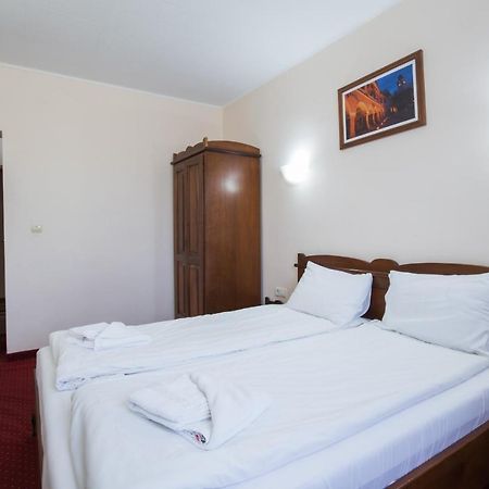 Dumbrava Sibiului Hotel Eksteriør billede
