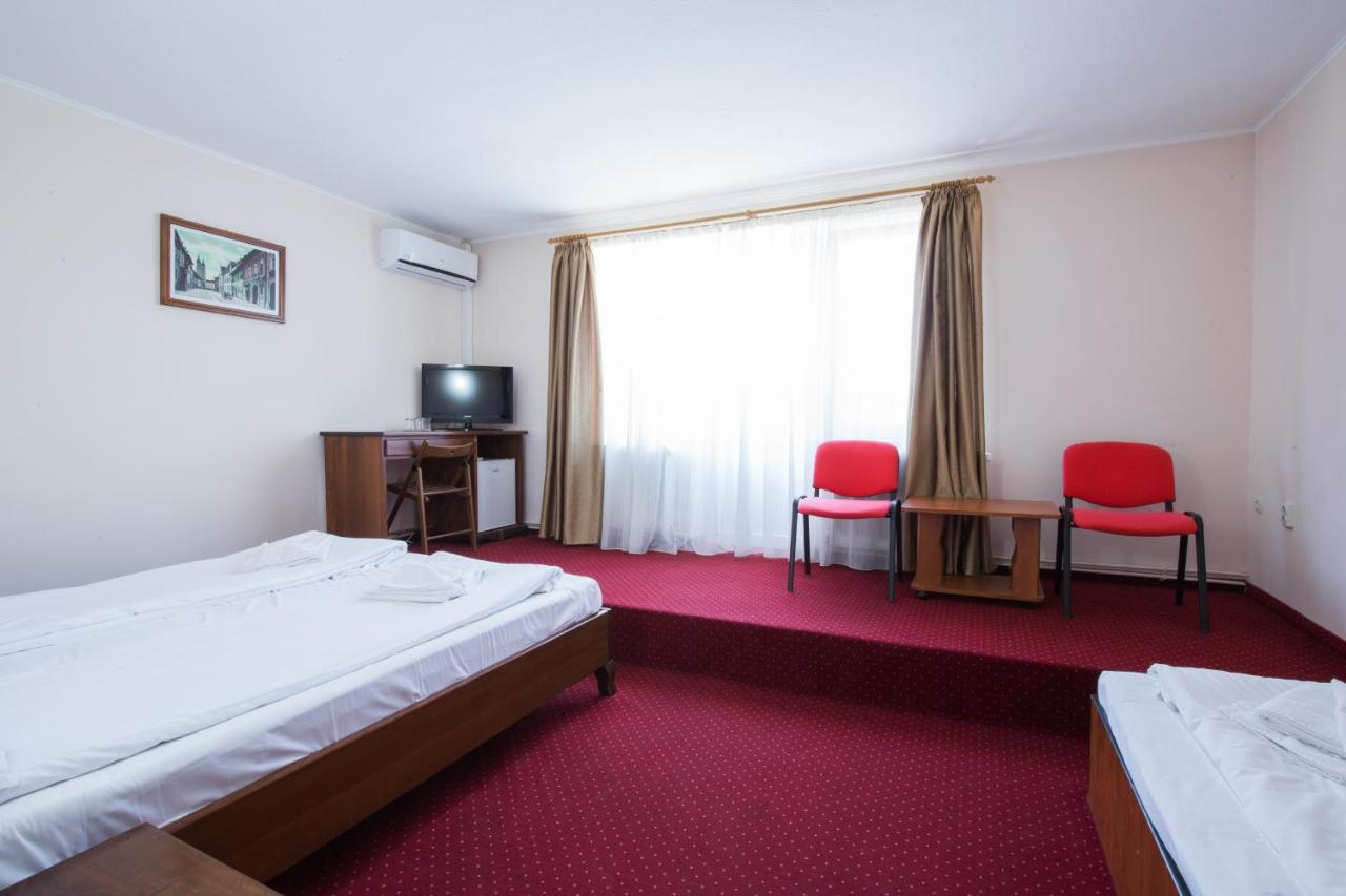 Dumbrava Sibiului Hotel Eksteriør billede